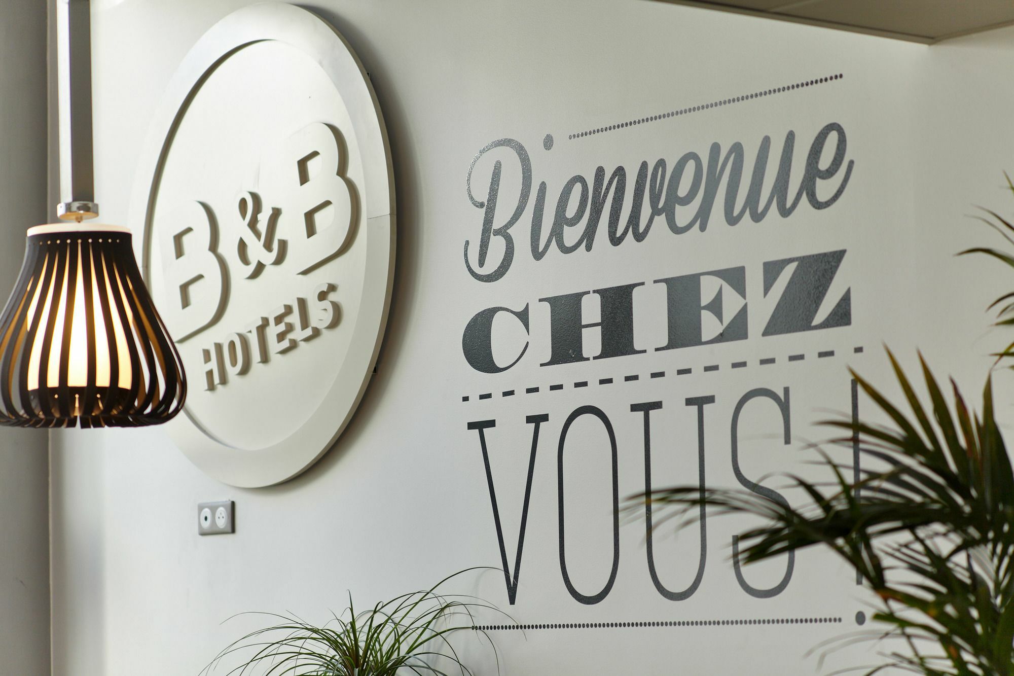 B&B Hotel Beauvais Allonne  Exteriör bild